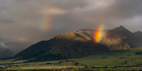 A Pocket of Color Above Deep Creek